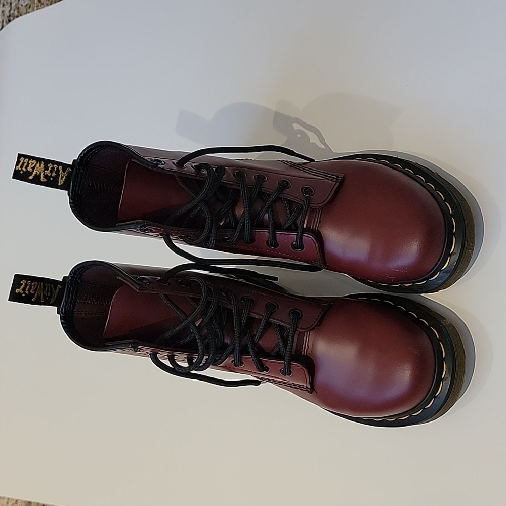 Dr. Martens 1460 Lace up Boots Burgundy Sz: 6 US - Picture 4 of 13